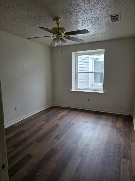 Building Photo - 3316 Seine St