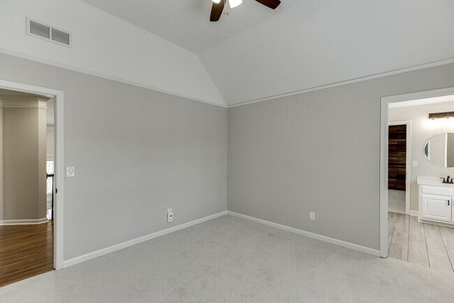 Building Photo - 295 Crown Vetch Ln