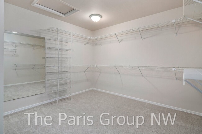 Building Photo - Extraordinary 3463sf Newcastle Home * Amazing Outdoor Spaces * A/C