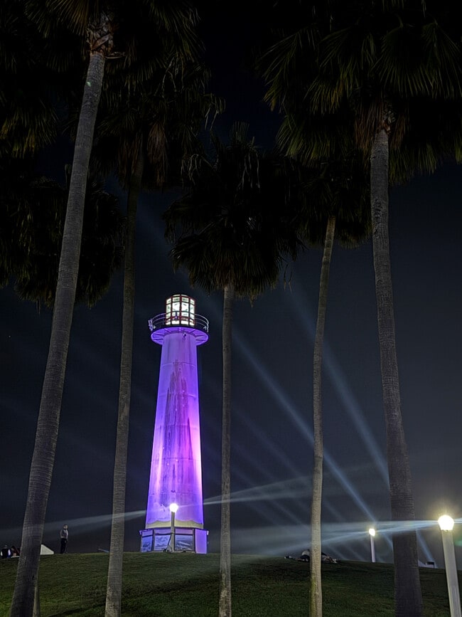 Building Photo - 250 Linden Ave