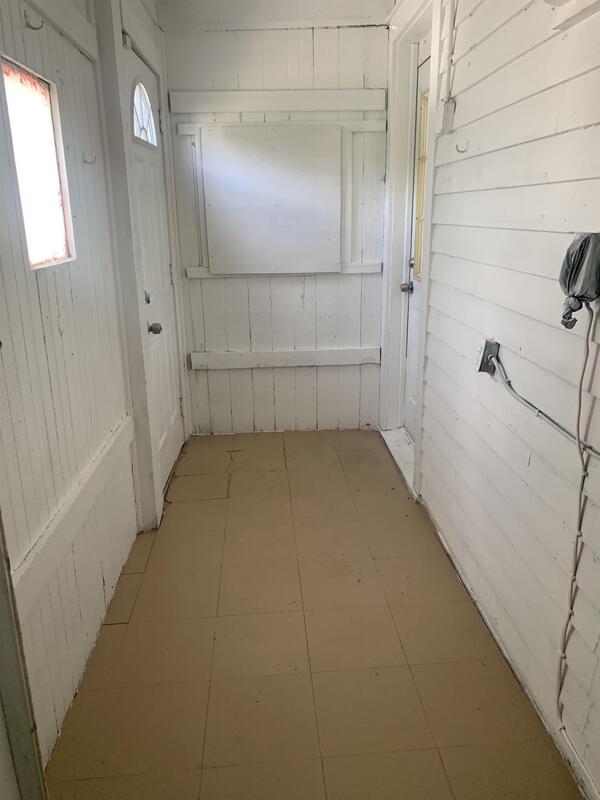 Building Photo - 4002 Robert Ave