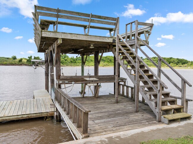 Building Photo - 779 Cr 257