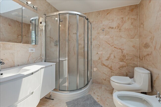 Building Photo - 33 Half Day Rd