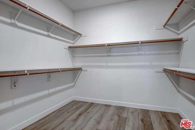 Building Photo - 11475 Fernside Ln