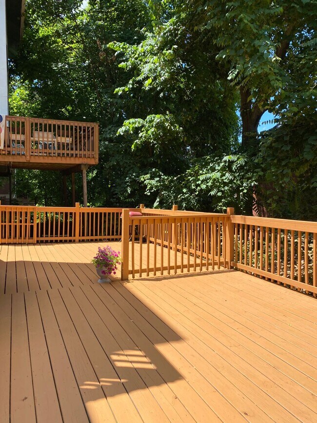 Building Photo - 2318 Eldridge St