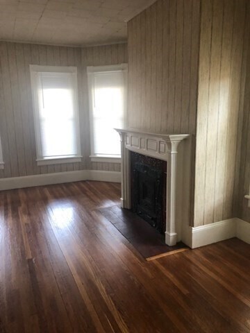 Building Photo - 2032-2034-2034 Northampton St