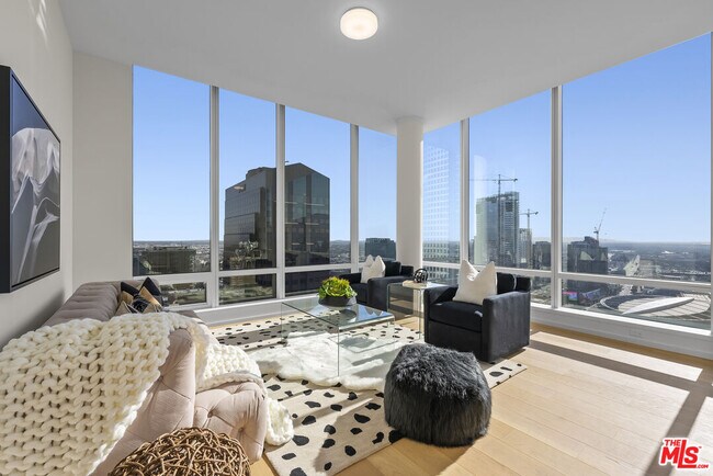 Building Photo - 877 Francisco St