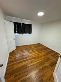 Building Photo - 2743 Hilltop Dr