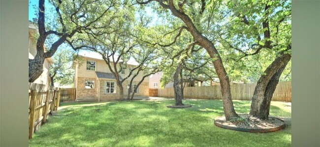 Building Photo - 1626 Sundown Dr