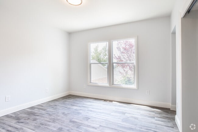 3BR, 2BA - Cypress Cottage - Oakland Heights - 55+ Active Adult Apartments