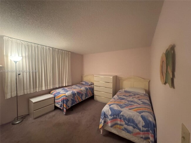 Building Photo - 441 SE 3rd St