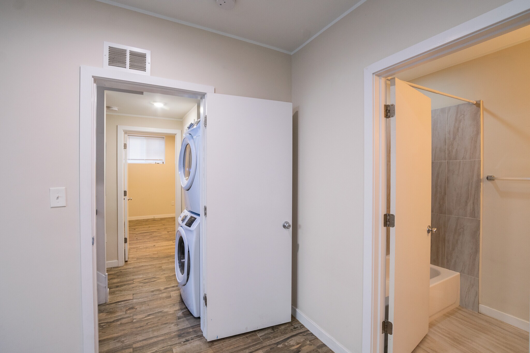 Building Photo - 1827 S 20th St