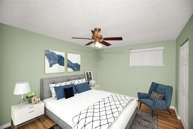 Building Photo - 596 Orange Dr