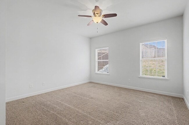 Building Photo - 140 Tulip Grove Point