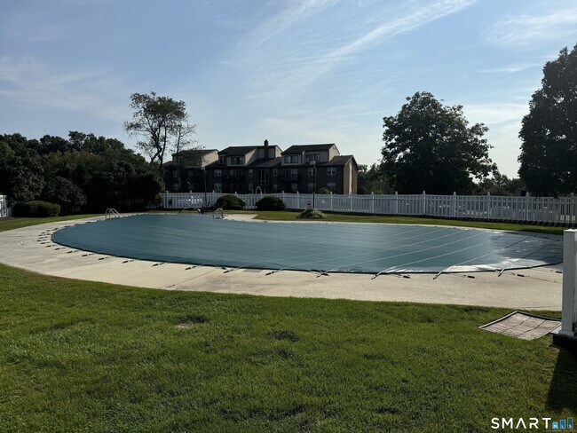 Building Photo - 67 Balance Rock Rd