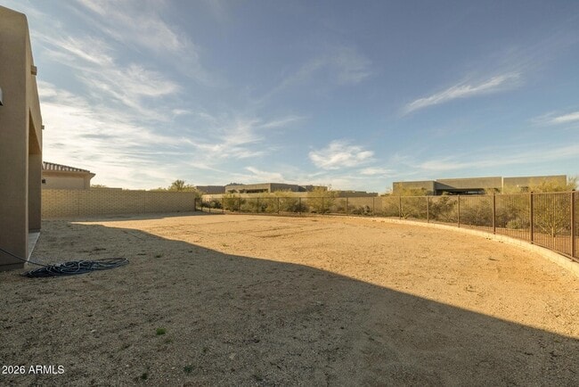 Building Photo - 13290 E la Junta Rd