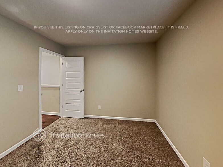 Building Photo - 2131 Theberton Trail