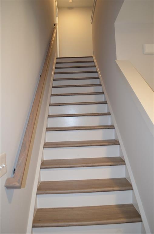 Building Photo - 28 Trace Blf