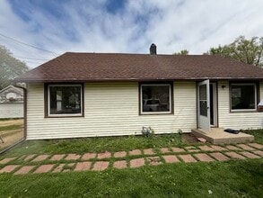 Building Photo - 4425 Kennett Ave