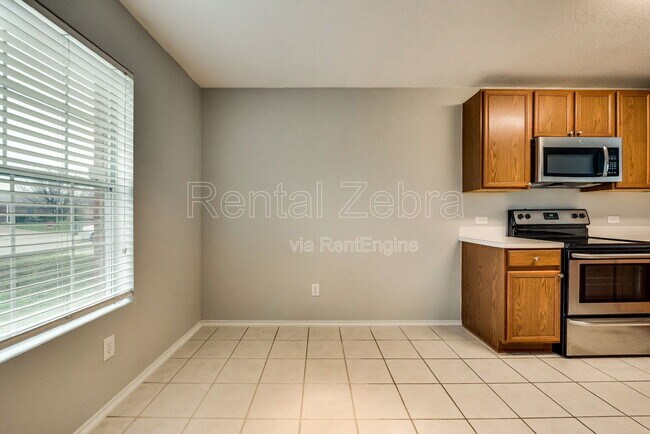 Building Photo - 1345 Castle Ridge Rd