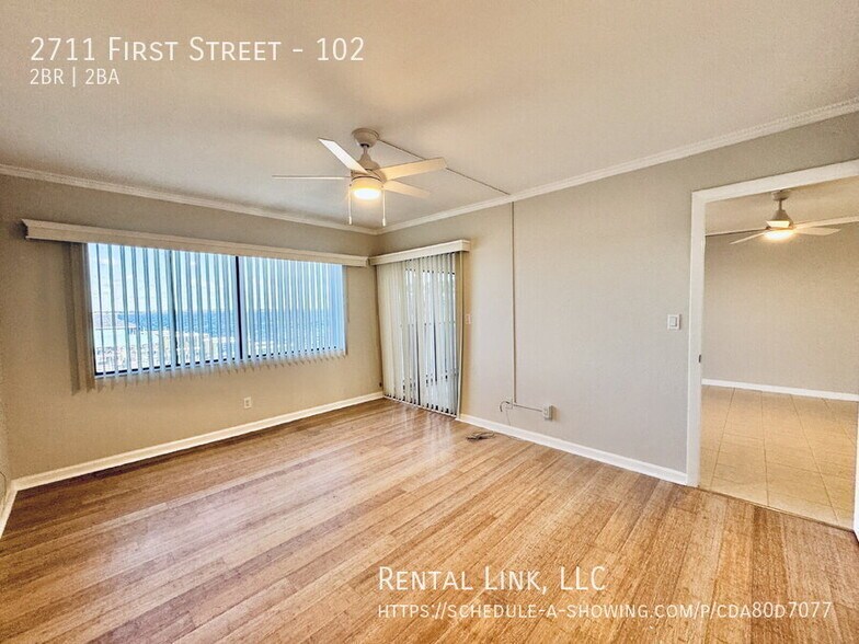 Building Photo - 2711 First Street-102