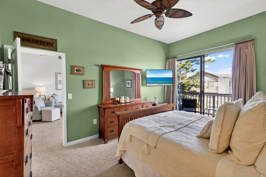 Building Photo - 1179 Lake House Cir