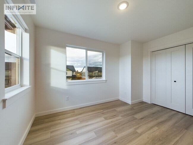 Building Photo - 602 Relentless Dr