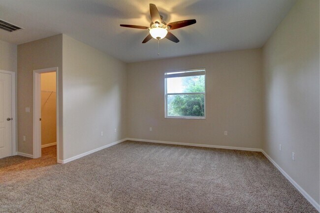 Building Photo - 5864 Trieda Dr