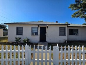 Building Photo - Pershing Duplex