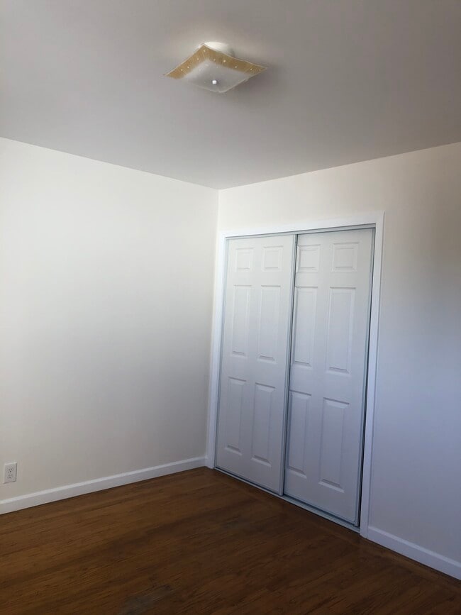 Building Photo - 2233 Taraval St