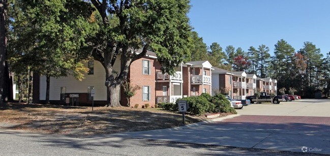 Primary Photo - Gion Wood Apartments