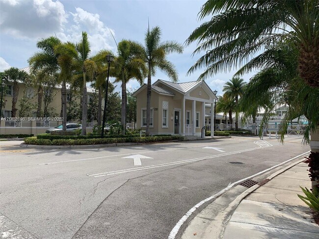 Building Photo - 7560 NW 116th Ave