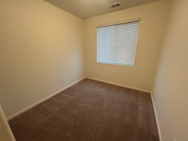 Building Photo - 3306 Manchester St