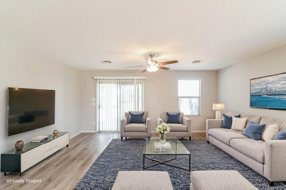 Building Photo - 1126 E Daniella Dr