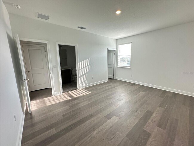 Building Photo - BRAND NEW HOUSE IN CLERMONT