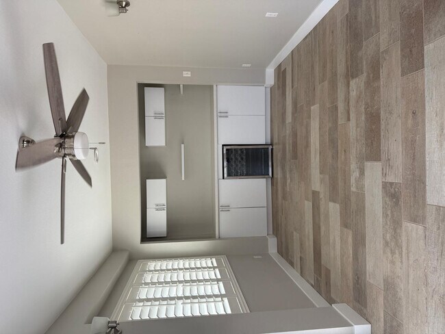 Building Photo - 14535 W Zuni Trail