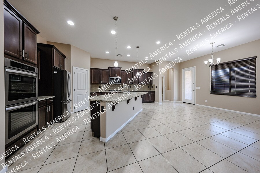 Building Photo - 20856 E Arroyo Verde Dr