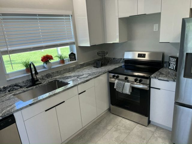 Building Photo - 4760 Carefree Trail