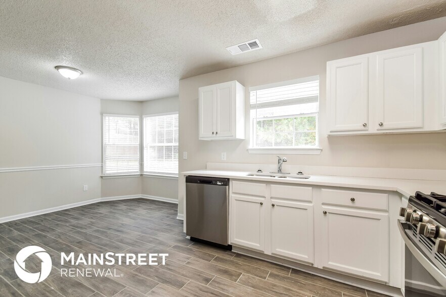 Building Photo - 4180 Clarks Tr