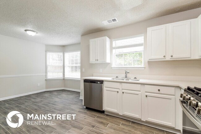 Building Photo - 4180 Clarks Tr