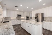 Building Photo - 4122 E Palm Beach Dr