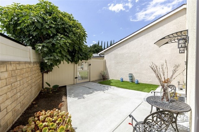 Building Photo - 12758 Byron Ave
