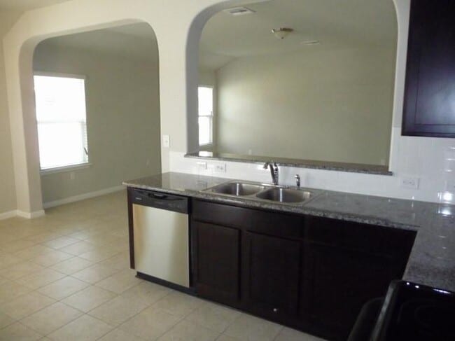 Building Photo - 18409 Bandelier Dr