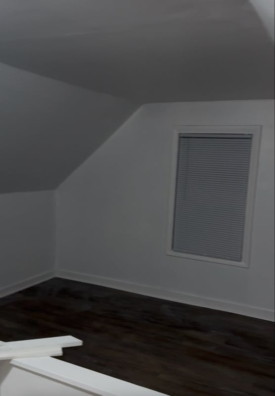 Building Photo - 3938 E 177th St