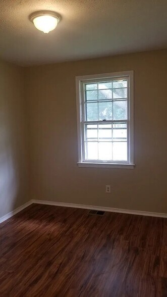 Building Photo - 4903 De Priest Ct