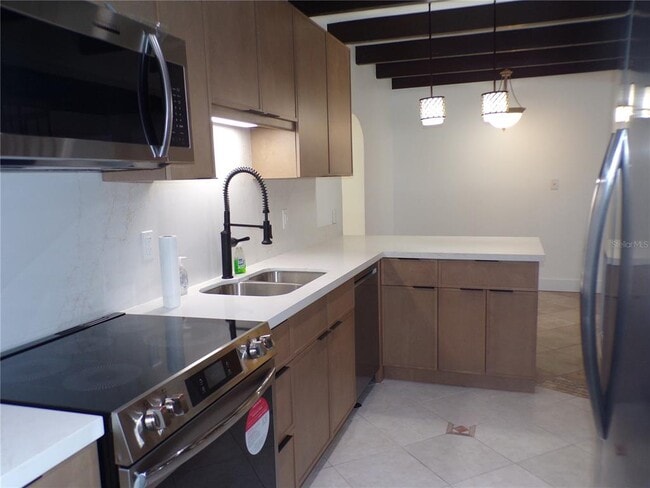 Building Photo - 179 Maria Ct