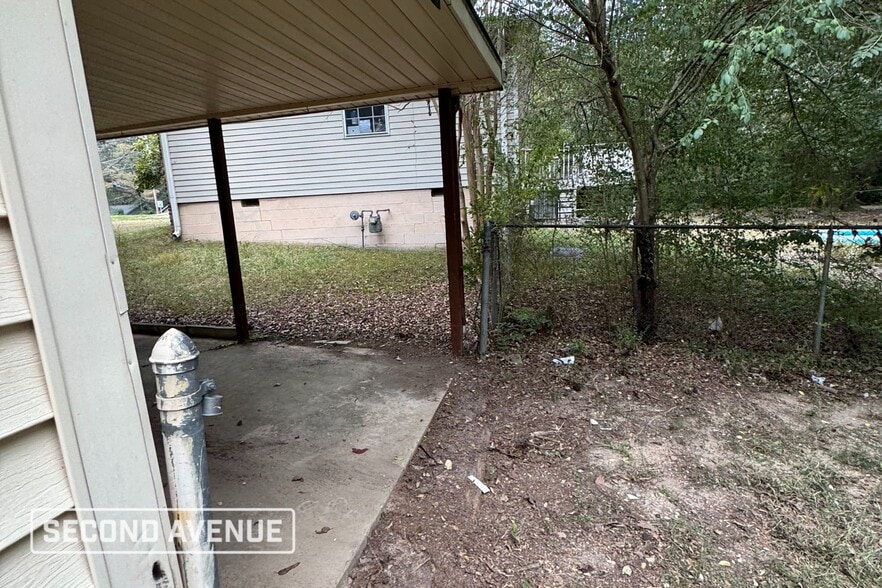 Building Photo - 1701 5th Way NW