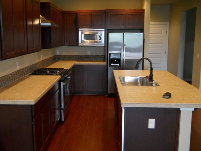 Building Photo - Community Living