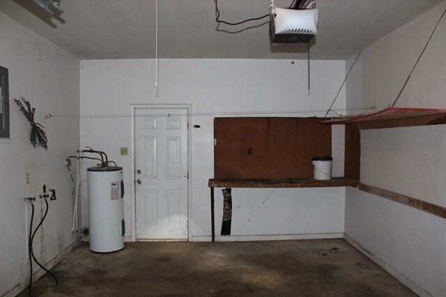 Building Photo - Welcome to this beautiful brick home nestl...