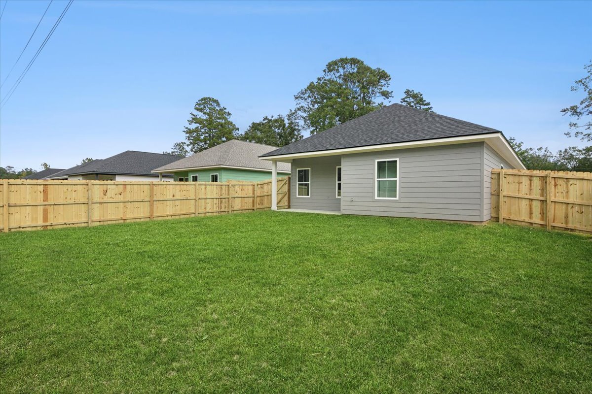 Building Photo - 9896 Golden Ln